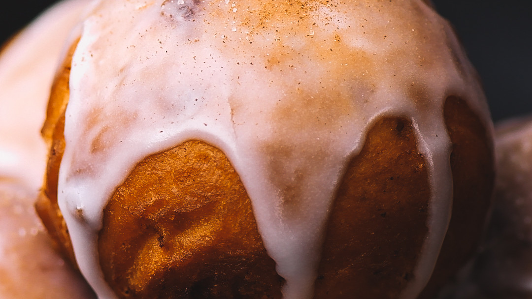 Ice CreamStuffed Donut Holes