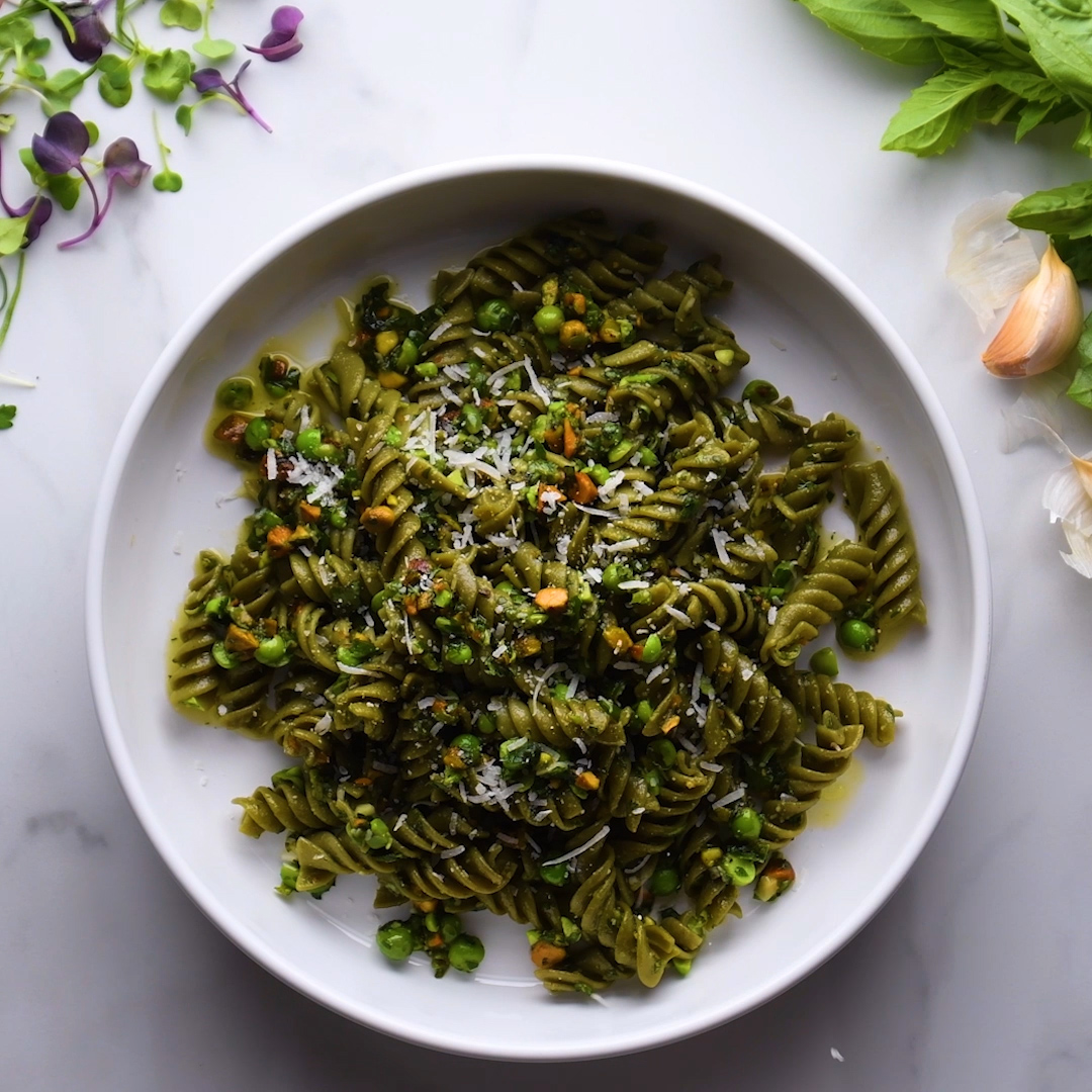 Rustic Pesto SuperGreens Rotini So Yummy