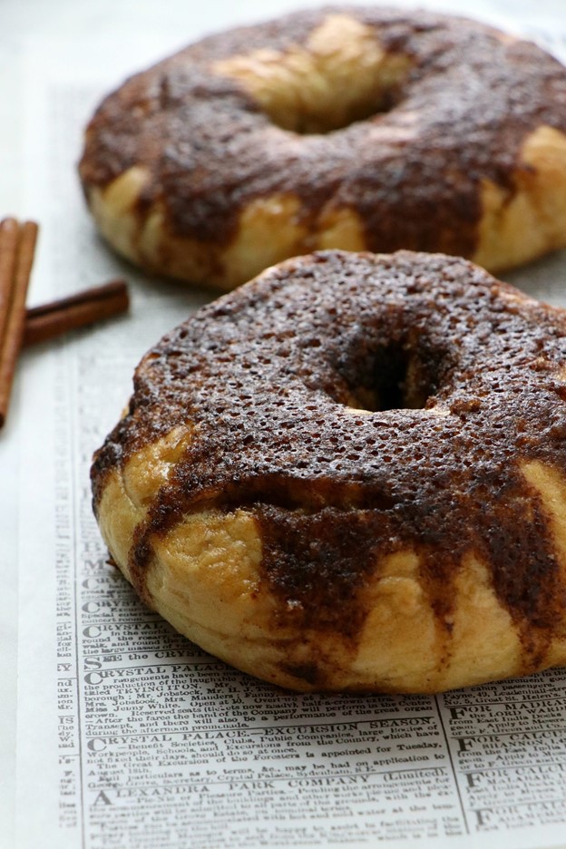Vegan French Toast Bagels